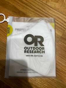 NEW &amp; SEALED - Outdoor Research Essential Face Mask Kit w/3-pack filters - White
