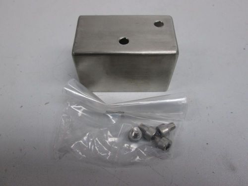 New sig 54692686 cover box 2-7/16x1-3/8x1-9/16 in electrical enclosure d273316 for sale