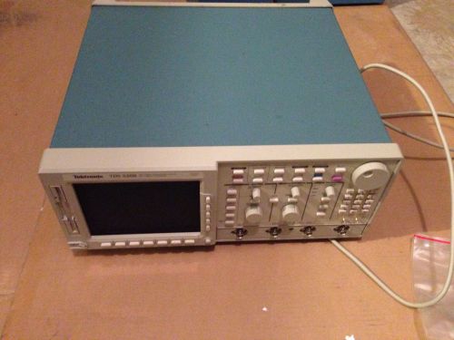 Tektronix TDS 520B TDS520B 2 CH Oscilloscope 500MHz 1Gs &amp; 2 Voltage Probes