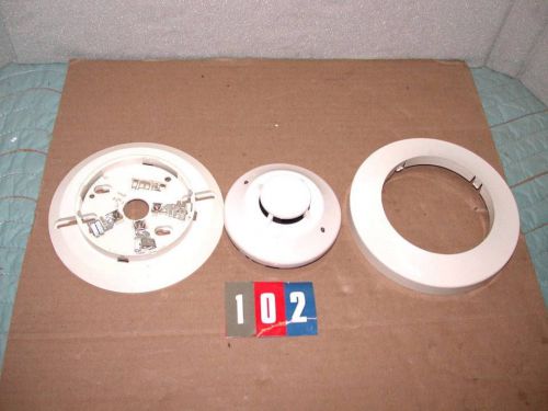 Honeywell Notifier Smoke Detector Fire Alarm 14507371-001 + base  ring Free Ship