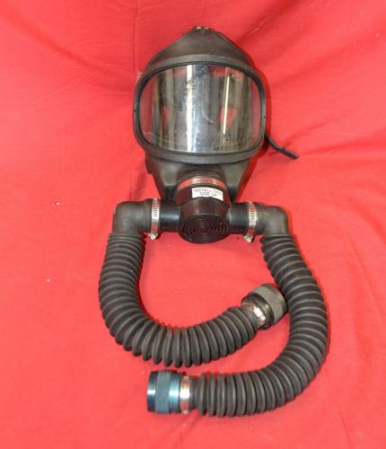 MSA Ultravue 7-948-4 Respirator Biological Chemical Gas Riot Mask - Medium J