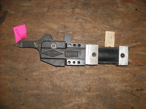 De-sta-co a895b-pc-19-72-r1000-c100k pneumatic clamp, with arm, no sensor, used for sale