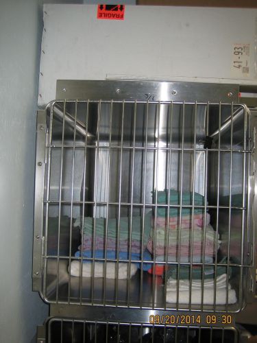 STAINLESS VETERINARY ANIMAL CAGES