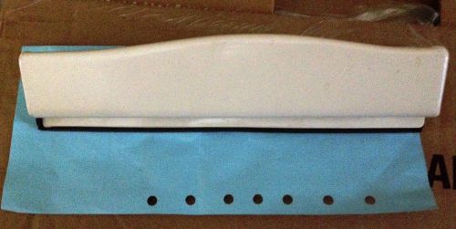 Franklin Covey-Quest Classic 7-Hole Punch for Planner Paper