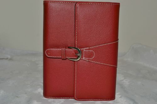 RED DAY-RUNNER COMPACT PLANNER  BINDER