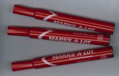 Lot of 3 Red Avery Marks a Lot  Chisel Felt Tip Markers - Permanent Ink