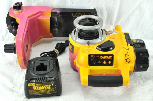 DeWalt DW077 Self-Leveling Rotary Laser with Mount In Good working order.