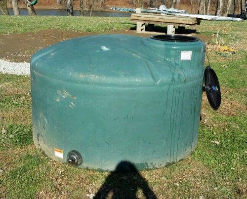 550 gallon green vertical water tank poly clean water use only delivery avail