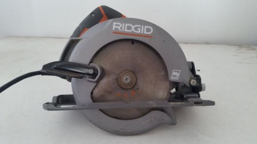 Ridgid fuego 12-amp 6.5&#034; magnesium compact framing circular saw r3204 for sale