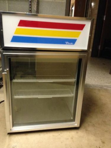 True gdm-5-s glass merchandiser swing door stainless countertop refrigerator for sale