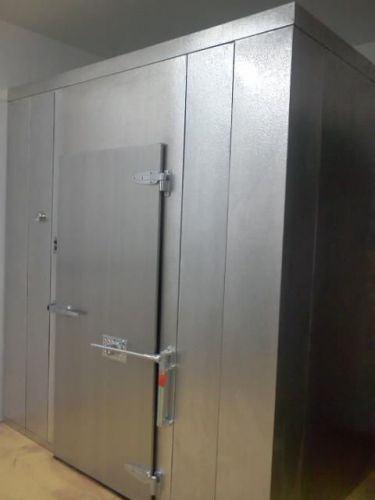NEW 6&#039; x 6&#039; Walk-In Freezer SURE-KOL Made in USA Insulated Panels Steel Floor