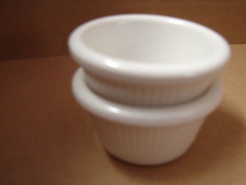 CARLISLE 2 OUNCE BONE FLUTED RAMEKIN BOX OF 48 **NIB**