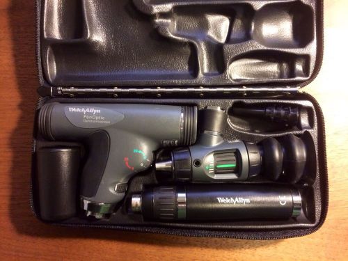 WelchAllyn PanOptic Diagnostic Set 97800-MS Ophthalmoscope &amp; Macroview Otoscope