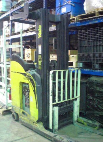 2006 yale lift truck - well maintained for sale