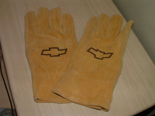 WELLS LAMONT~SIZE L~SUEDE GLOVES WITH CHEVY EMBLEM~NEW