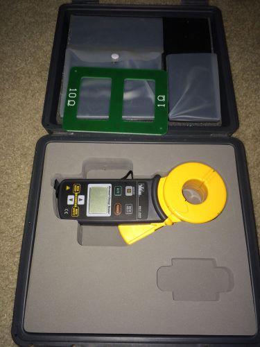 IDEAL 61-920 Ground Resistance Clamp Tester with case