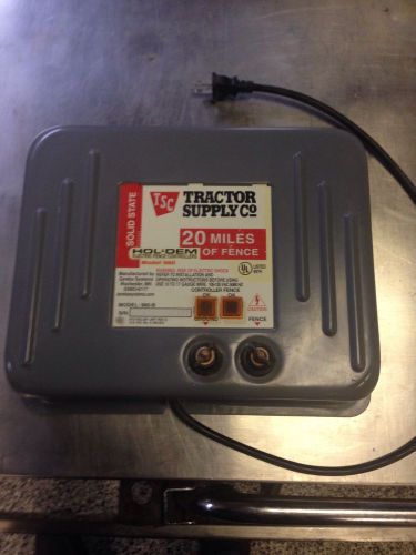 Tractor Supply Holdem Electric Fence Controller