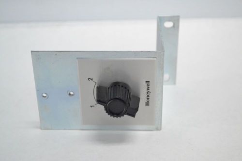 HONEYWELL SP470A-1000-2 2 TWO POSITION PNEUMATIC SELECTOR 1 2 SWITCH B266621