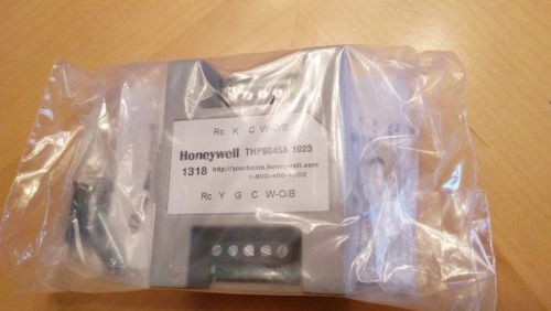 NEW - HONEYWELL THP9045A1023 Wiring Module 1318