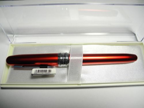 RED Platinum Plaisir 0.5mm fountain pen with box free 2 cartridge(Japan)