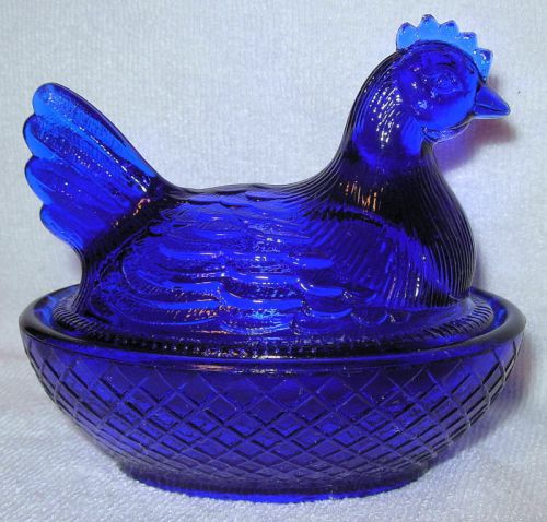 Vintage Cobalt Blue Cobalt Glass Hen/Chicken on Nest/Basket Dish