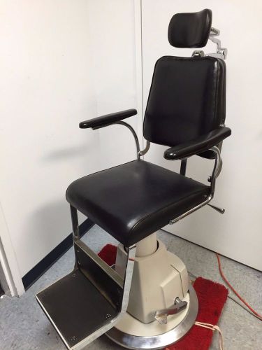Multi-use Reliance Chair in great working condition. NO RESERVE.
