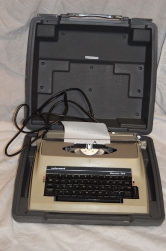 Underwood electric 565 electric typewriter and hard carrying/storage case