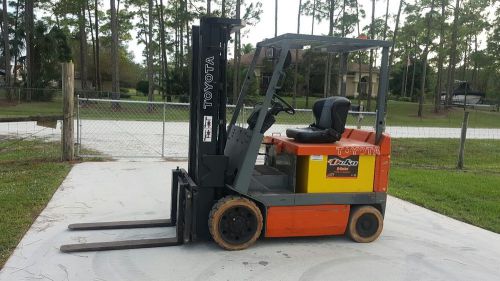 TOYOTA ELECTRIC FORKLIFT 6000 LBS