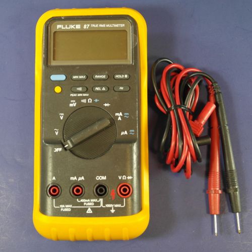 Fluke 87 True RMS Multimeter, Very Good condition. Leads/Probes Screen Protector