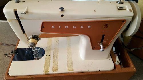 SINGER 239 Industrial Strength HEAVY DUTY Sewing Machine LEATHER w/CASE