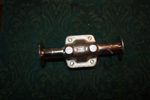 Tri Clamp Valve Body 1&#034; in 1&#034; out with studs