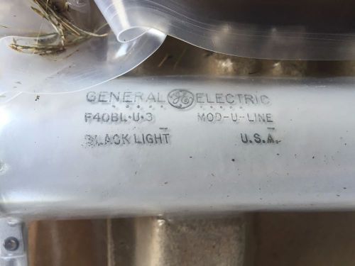 Two GE F40BL.U.3 Black Lite U Shaped two pin Fluorescent Tube Light Bulb