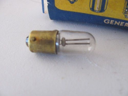 NE 67 G E GE Glow light bulbs 125 volt S C min bay base Hickok tester