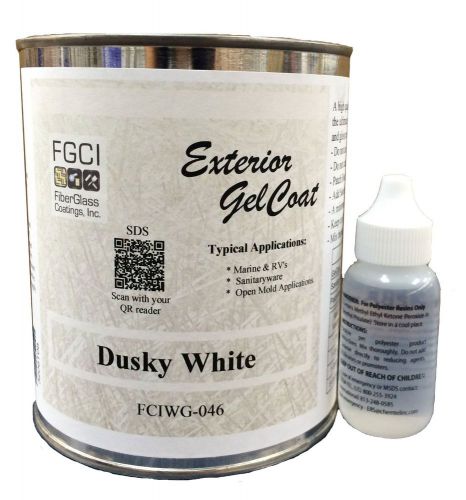 Dusky White Brushable Exterior Gelcoat, 1 Quart Kit with 1 oz. MEKP 137984