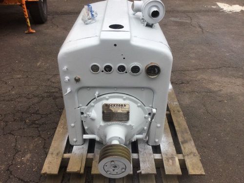 Wood chipper power unit white 4 cal gas 1091 hard Rockford PTO clutch engine