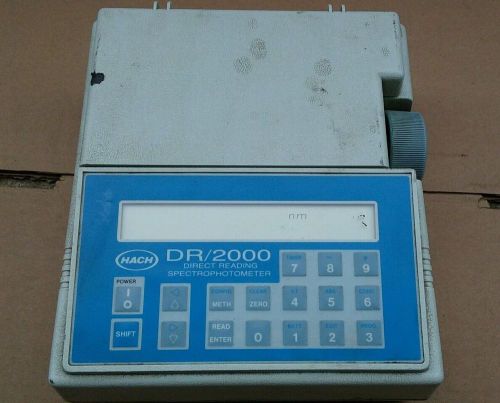 HACH DIRECT READING SPECTROPHOTOMETER MODEL DR/2000 PART # 44800-00 - SOLD AS IS