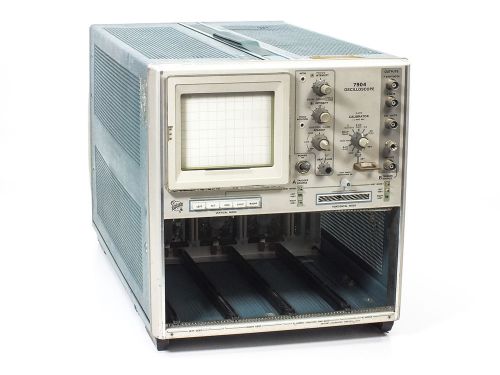 Tektronix 500 mhz oscilloscope without plugins - no power 7904 for sale