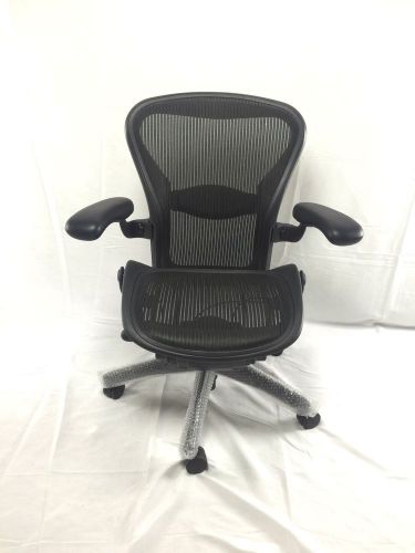 Graphite Herman Miller Aeron (Size B)