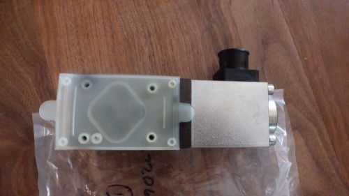 Wandfluh ZS22061B, Hydraulic Directional Solenoid Valve, 24V  *New Old Stock*