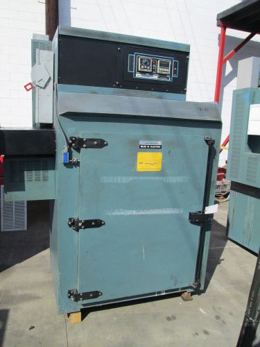 Blue m 36&#034; x 48&#034; x 60&#034; id class a batch oven 600 degrees f model dc 606a ghp for sale