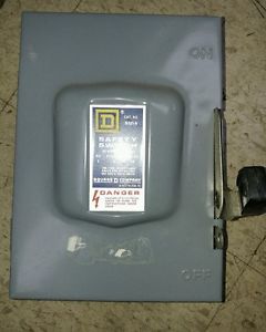 Square D Disconnect Safety Switch 30 Amp 240 VAC 3 Ph / D-321-N Series E1