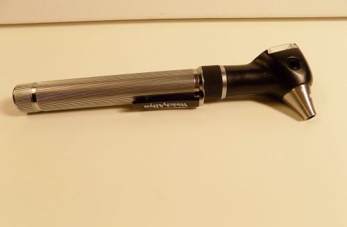 Welch-allyn-pocket-scope-diagnostic-otoscope-728 new batteries. for sale