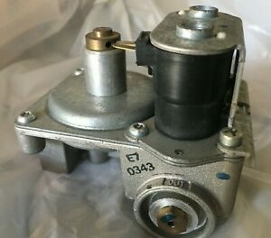 FSP #8281920 GAS VALVE 120VAC 60HZ, Very good working condition!