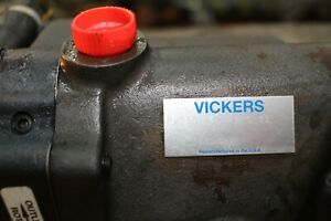 NEW VICKERS PVB10 RSY 31 CM 11 HYDRAULIC PISTON PUMP PVB10-RSY-31-CM-11 OEM