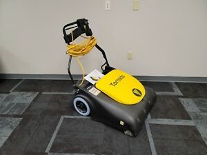 Tornado CK 3030 - 30&#034; Wide Area Carpet Vacuum (93030) - Lightly Used