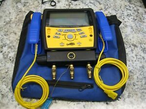 Fieldpiece Refrigeration Digital Manifold Gauges Model SMAN3 w/case - Pre-owned