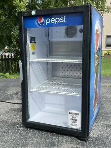 QBD R-290 Beverage Cooler, Commercial Grade Refrigerator, Brand New w/ Manual!