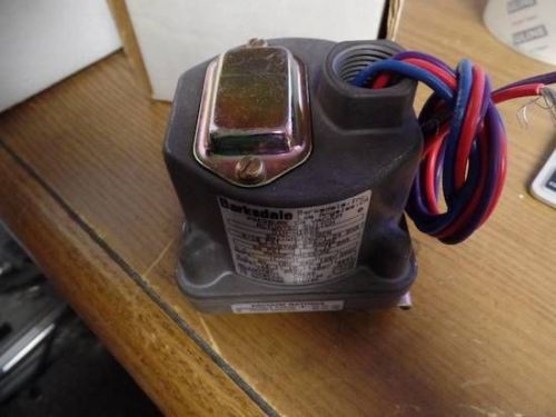 Barksdale d1h-h18ss pressure or vacuum actuated switch new for sale