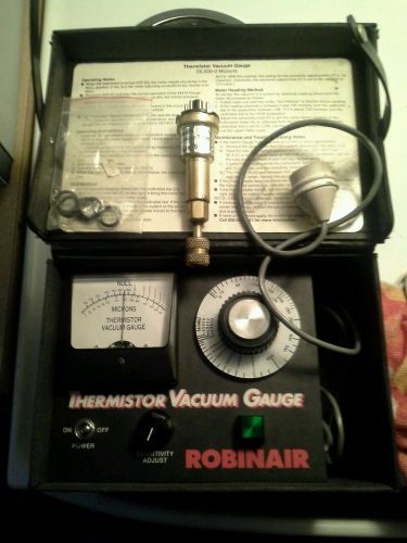 Robinair A/C Thermistor Vacuum Gauge in Leather Case
