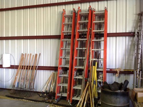 Louisville fe3220 extension ladder,fiberglass,20 ft.,ia for sale